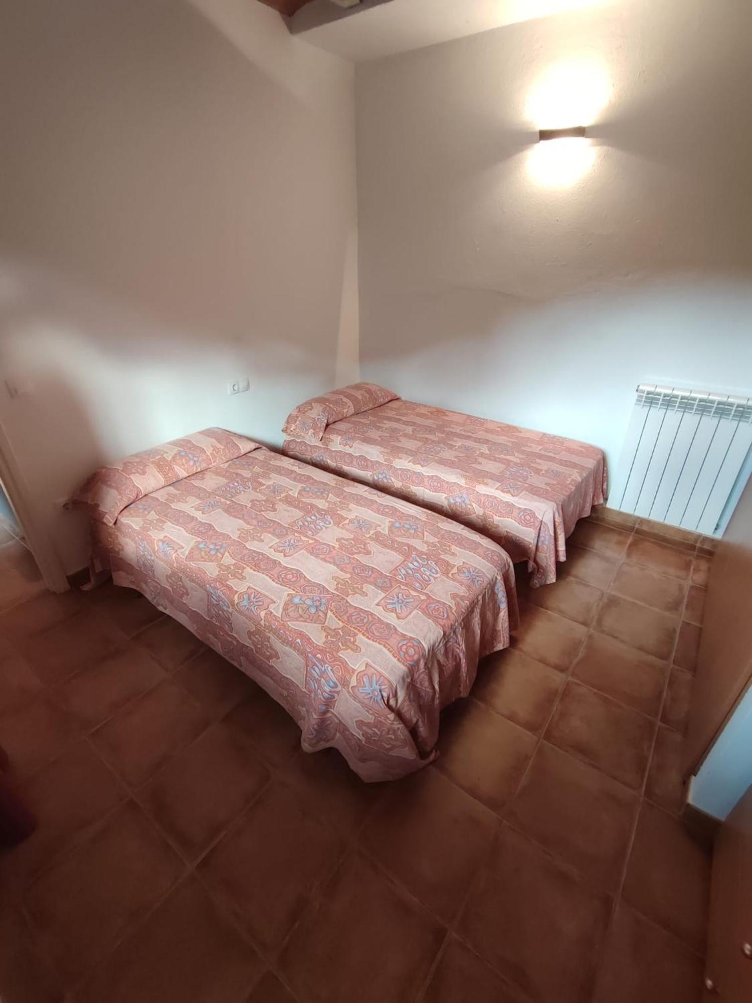 Aula Natura La Salle - Cal Cerdanyola Baga Bagian luar foto